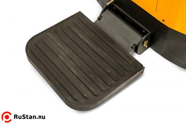 Штабелер электрический самоходный с платформой TOR 1,5т 5,5м ES15T4/5500 фото №5 Штабелер электрический самоходный с платформой TOR 1,5т 5,5м ES15T4/5500 фото №5