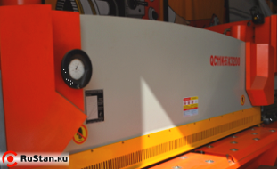 Механическая регулировка зазоров между лезвиями по средствам винтовой пары фото №4 Stalex QC11K-6x3200 фото №4