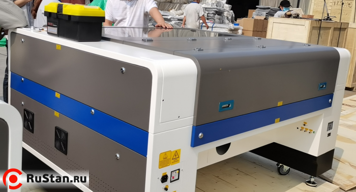 Лазерный станок для гравировки и резки фанеры акрила LC1610N (120W Reci С4, CW5000, Ruida) фото №3 Лазерный станок для гравировки и резки фанеры акрила LC1610N фото №3