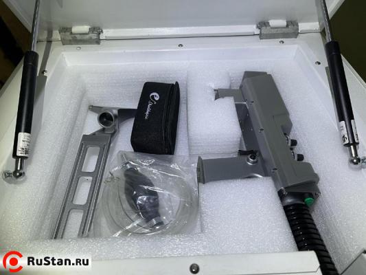 Raycus RFL-7C-0200 Комплект поставки фото №13 Raycus RFL-7C-0200 Комплект поставки фото №13