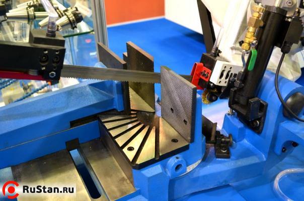 Ленточнопильный станок Weiss Machinery WS250G, зона реза фото №7 Ленточнопильный станок Weiss Machinery WS250G, зона реза фото №7