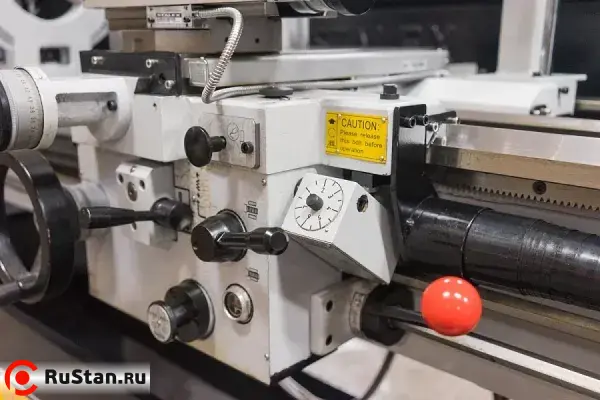 Токарно-винторезный станок фото №9 C0632D/1000 фото №9