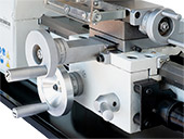 Рукоятка поперечной подачи каретки суппорта